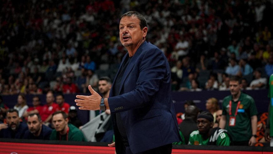 Ergin Ataman: 'EuroLeague'de sezonu başarısızlıkla tamamladık!'