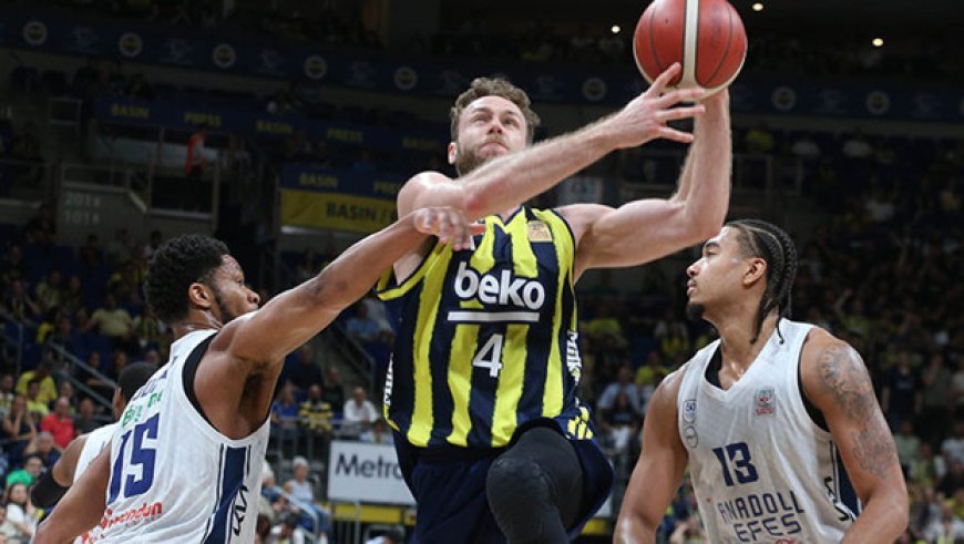 Fenerbahçe Beko, seride durumu 2-0 yaptı!