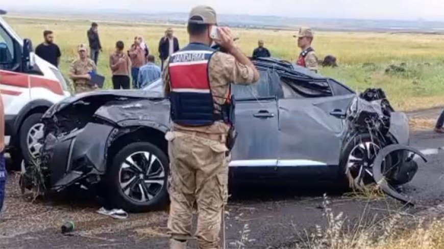 Diyarbakır'da nişan dönüşü feci kaza! 2 ölü
