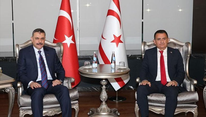Bakan Çiftçi temaslar için KKTC'ye geldi