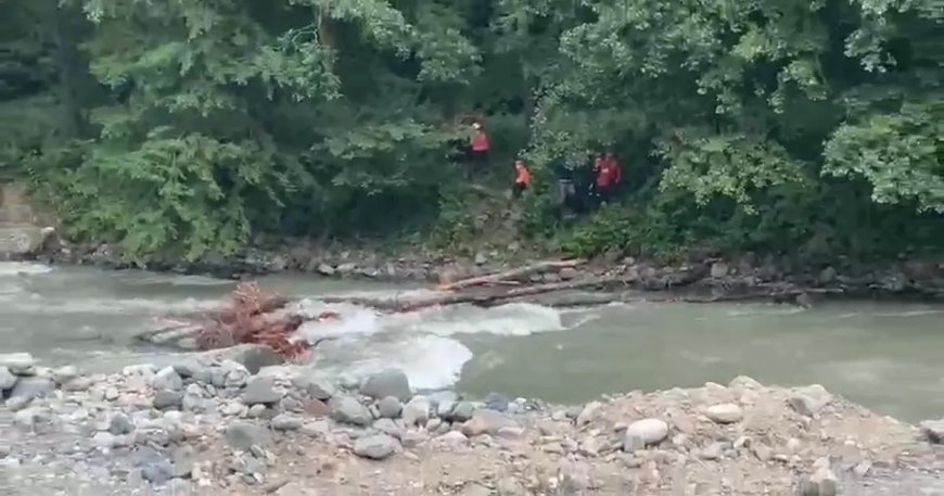 Aranan kayıp kişi ölü bulundu. Arama ekibinin botu devrildi, AFAD personeli hayatını kaybetti