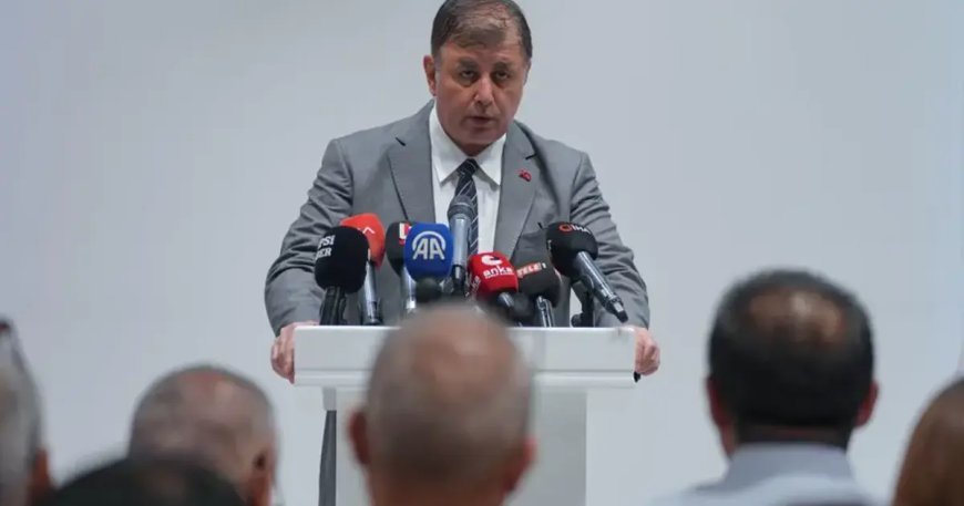 İzmir Büyükşehir Belediye Başkanı Cemil Tugay, CHP'den istifa etti