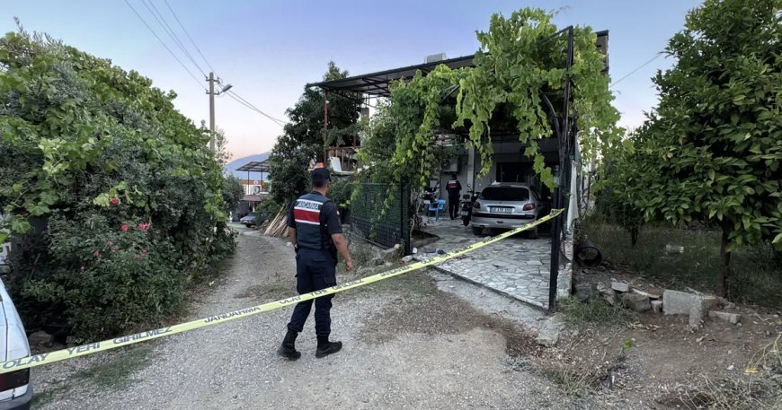 "Bahçe kapısı ses çıkarıyor" kavgası: 1 ölü, 2 yaralı