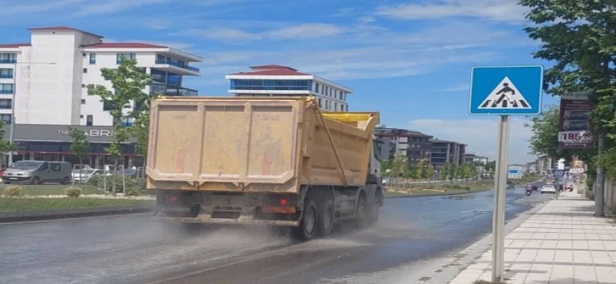 TONLARCA SU BOŞA AKTI, CADDE GÖLE DÖNDÜ