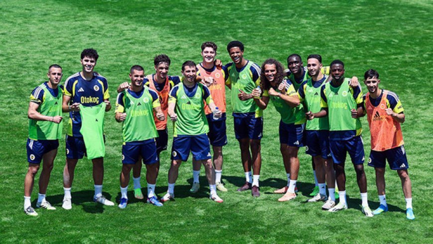 Fenerbahçe'de yeni sezon hazırlıkları devam ediyor