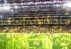 Fenerbahçe taraftarından futbolculara mesaj: 'Kim olduğunu hatırla!'