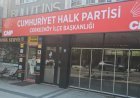 CHP ÇERKEZKÖY İLÇE BAŞKANLIĞININ YENİ BİNASINA TABELA ASILDI