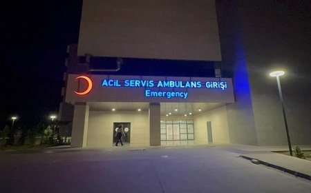 Marmaris açıklarında göçmen botu battı: 1 ölü, 2 kayıp