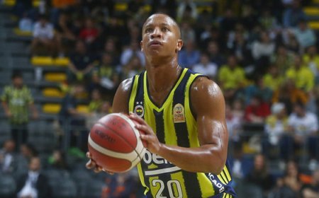 Fenerbahçe Beko'dan ayrılan Devon Hall'un yeni takımı açıklandı!
