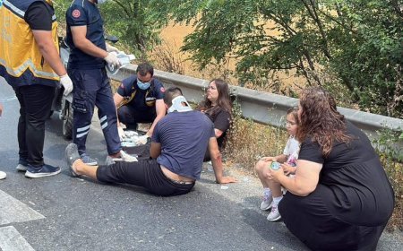 Lina Su, kazada yaralanan anne ve babasının başından ayrılmadı