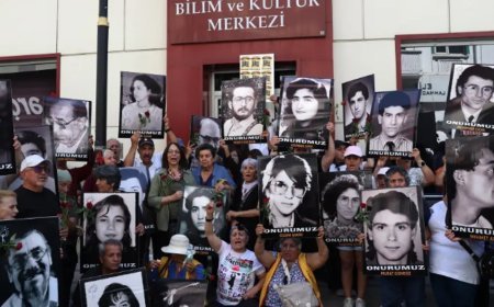 Tam 33 yıl geçti... Madımak olaylarında yaşamını yitirenler anıldı
