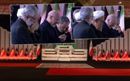 Hamaney'in cenaze töreninden görüntüler! Üst düzey isimler dini liderin tabutu başında gözyaşlarına boğuldu