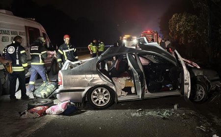 TIR arızalanan otomobile çarptı! 1 çocuk öldü, 3 kişi yaralandı