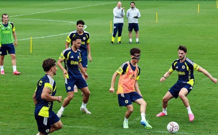 Fenerbahçe Avusturya kampındaki ilk antrenmanını yaptı