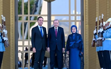Erdoğan çifti liderleri böyle karşıladı