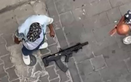 İzmir'de sokak ortasında maganda dehşeti! Kıskıvrak yakalandılar