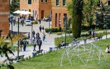 YÖK duyurdu: Özel bir üniversitede ayet yazılı pankartın kapatılmasına soruşturma