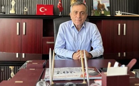 Tufanbeyli Belediye Başkanı Ahmet Aktürk, rahatsızlanması nedeniyle hastaneye kaldırıldı