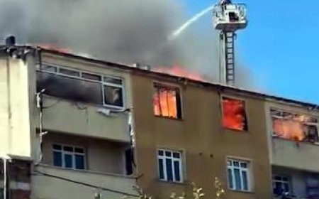 Çatıdaki çalışma faciaya dönüştü! Alevler saniyeler içinde dairelere sıçradı