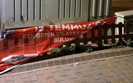 Eskişehir'de 15 Temmuz afişlerinin indirildiği iddia edildi