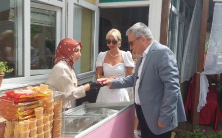 KAGEDER'DE DÜZENLENEN DONDURMA ŞENLİĞİNDE KADIN GİRİŞİMCİNİN ORGANİK DONDURMALARI BÜYÜK BEĞENİ TOPLADI