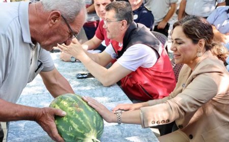 Tekirdağ Büyükşehir Belediyesi, doludan zarar gören çiftçinin 5 ton karpuzunu satın aldı