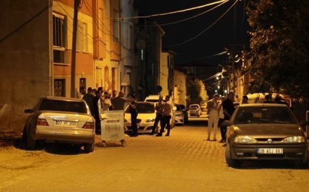 Eskişehir'de komşu aileler arasında sokak kavgası! 1'i polis 11 yaralı