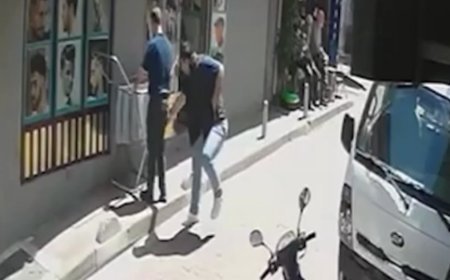 İstanbul'da korku dolu anlar. Tıraşı beğenmedi berberi bıçakladı