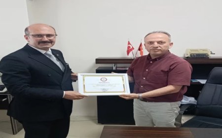 MHP ÇERKEZKÖY İLÇE BAŞKANI FATİH BERBER MAZBATASINI ALDI