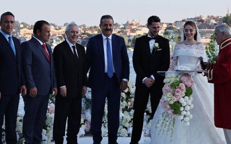 İsmail Yüksek, dünyaevine girdi!