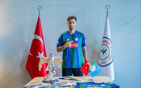 Beşiktaş'ta Tayyip Talha Sanuç Rizespor'a transfer oldu!