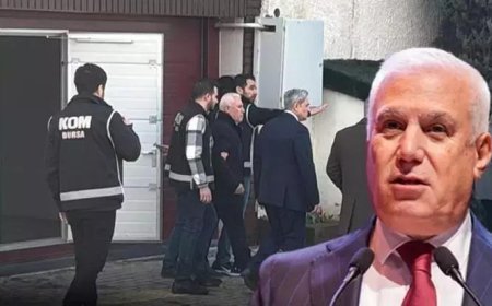 Bursa Büyükşehir Belediye Başkanlığı görevinden uzaklaştırılan Mustafa Bozbey ile 62 sanık hakim karşısında