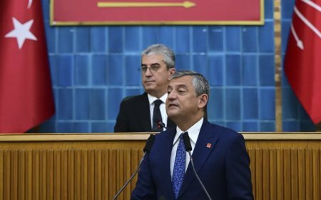 Özgür Özel, CHP Grubu'na veda etti: Yeni partimizi kuruyoruz