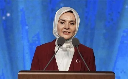 Bakan Göktaş, Belçika Milli Günü Resepsiyonu'nda konuştu