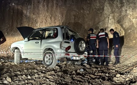 Bolu'da cip 15 metrelik uçurumdan uçtu. 2 kişi hayatını kaybetti, 1 yaralı