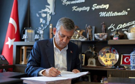 Son dakika... Özgür Özel CHP'den istifa etti