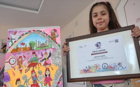 8 yaşındaki Asya'dan büyük gurur! 300 bin kişiyi eledi, dünya birincisi oldu