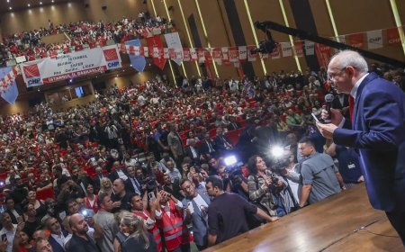 CHP'de "figüran partili" tartışması