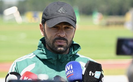 Kocaelispor Teknik Direktörü Selçuk İnan transfer ve kamp sürecini değerlendirdi