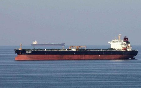 İran Devrim Muhafızları: Hürmüz Boğazı'nda 3 petrol tankerini hedef aldık