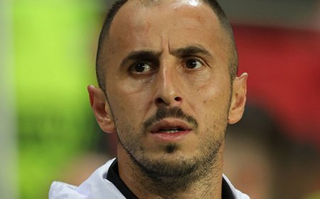 Zeki Yavru, Bursaspor'a transfer oldu