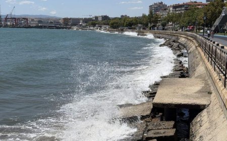 Tekirdağ'da fırtına nedeniyle 4 ilçede denize girmek yasaklandı