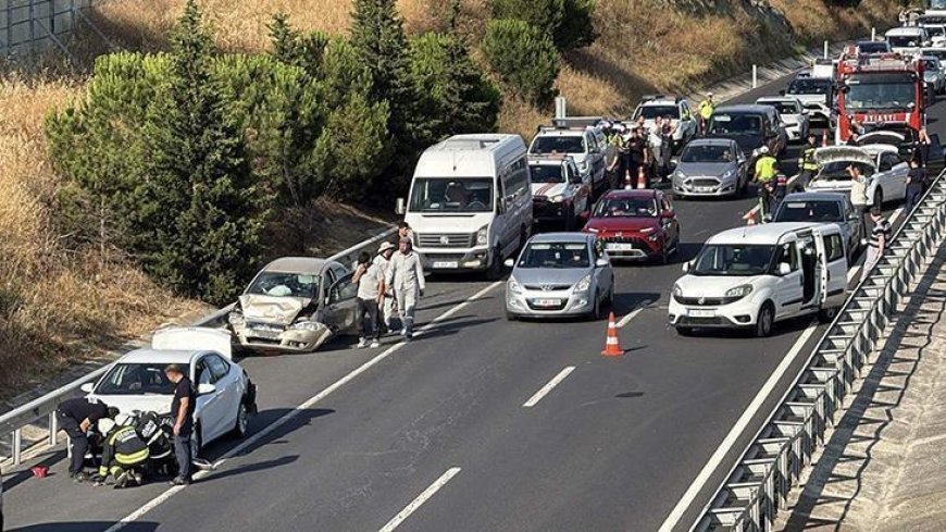Tekirdağ'da 7 aracın karıştığı zincirleme kaza; 1 yaralı