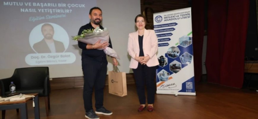 ÇOSB İLE ÖZEL ÇOSB MESLEKİ VE TEKNİK ANADOLU LİSESİ İŞ BİRLİĞİYLE DÜZENLENEN LGS SEMİNERİ İLGİ GÖRDÜ