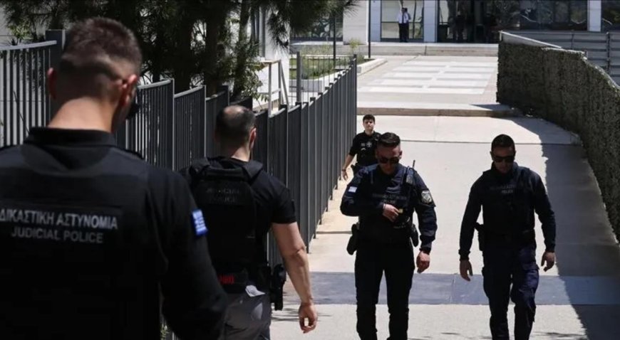 Yunanistan'da infial! Polis kurşunuyla vurulan otizmli genç yaşamını yitirdi