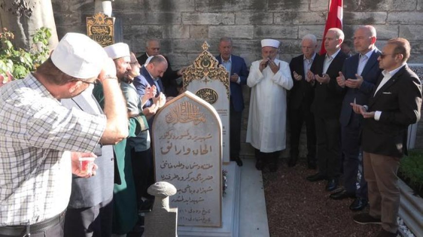 15 Temmuz Şehidi Prof. Dr. İlhan Varank kabri başında anıldı