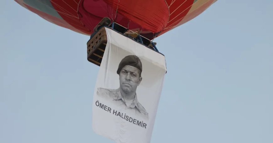 Sıcak hava balonları, 15 Temmuz için Türk bayrakları ile havalandı
