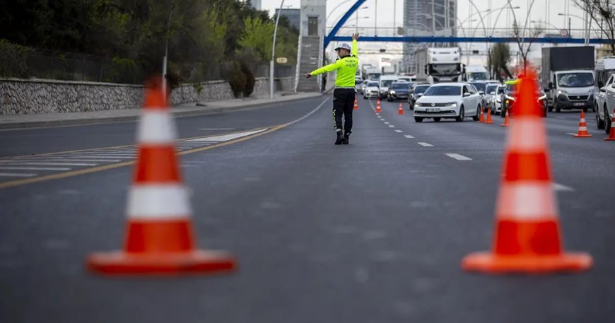 15 Temmuz kapalı yollar listesi: İstanbul'da yarın hangi yollar trafiğe kapatılacak?