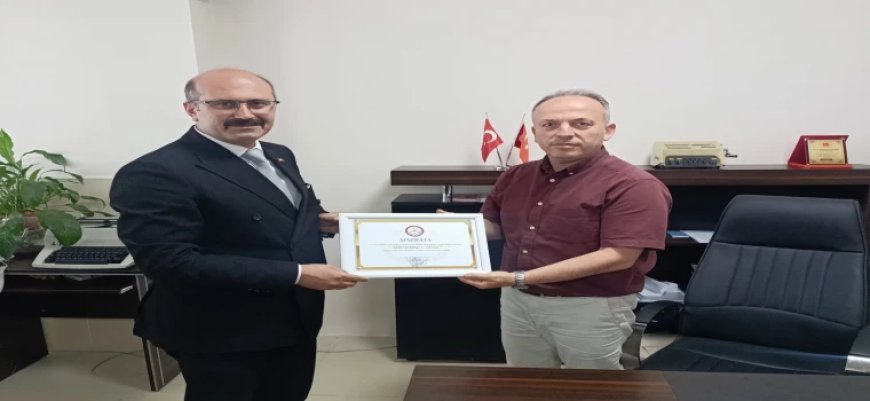 MHP ÇERKEZKÖY İLÇE BAŞKANI FATİH BERBER MAZBATASINI ALDI
