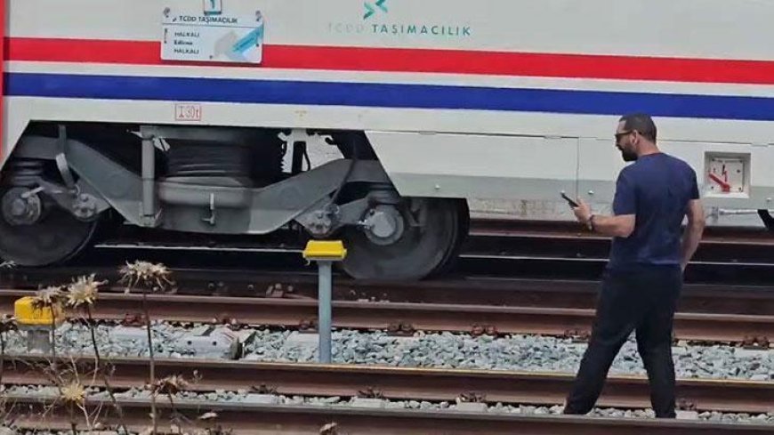 Çerkezköy'de yolcu treni raydan çıktı!